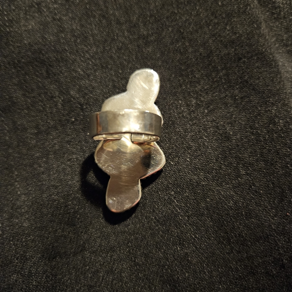 Ring - Picture 2 of 3